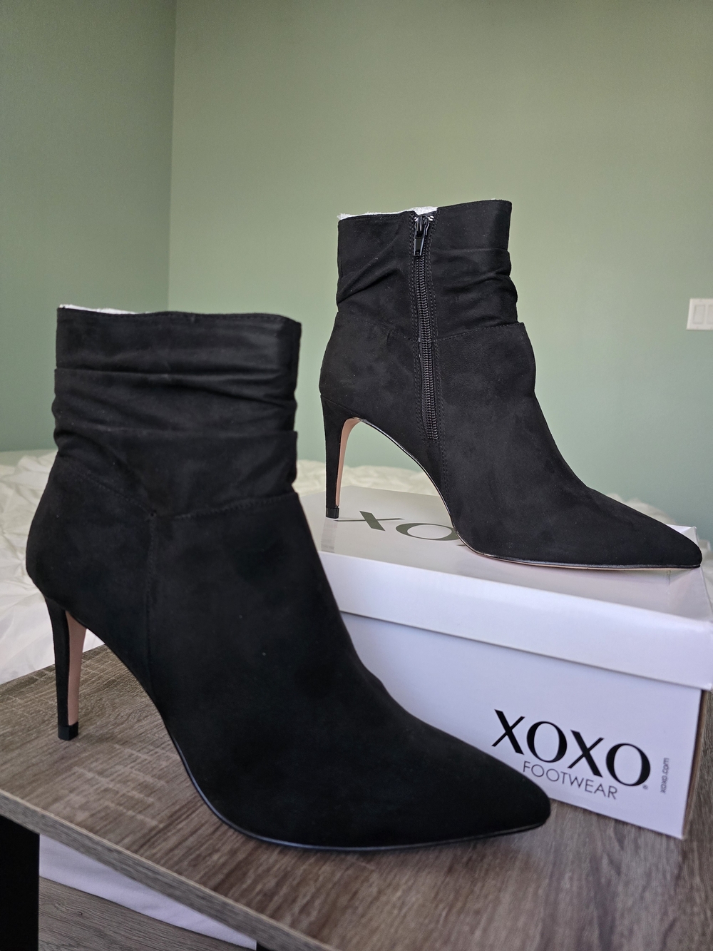 XOXO Taniah Black Faux Suede Slouchy Stiletto Ankle Booties 10M NIB